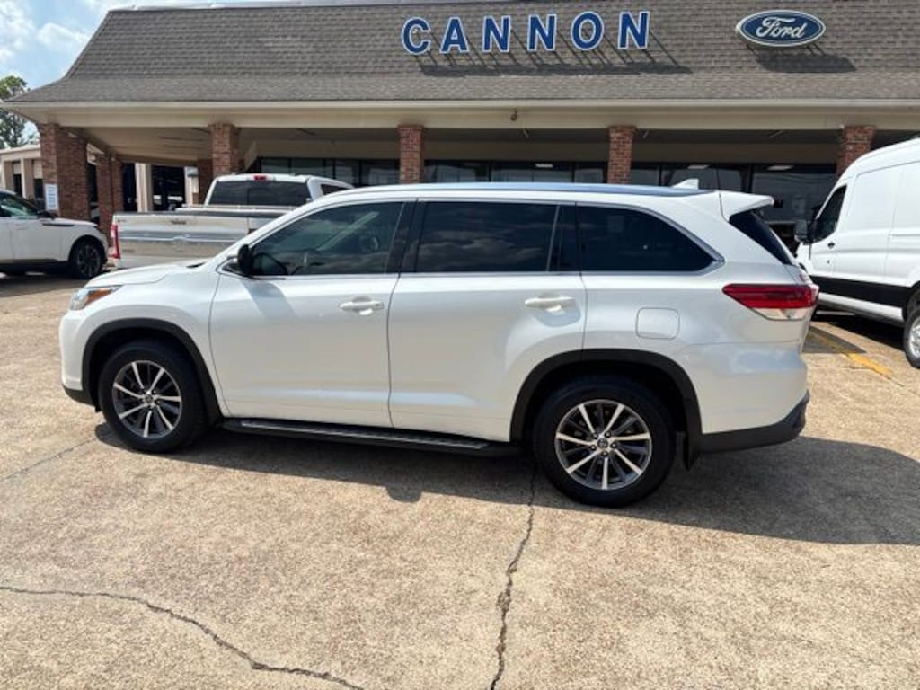 Certified 2018 Toyota Highlander XLE V6 SUV