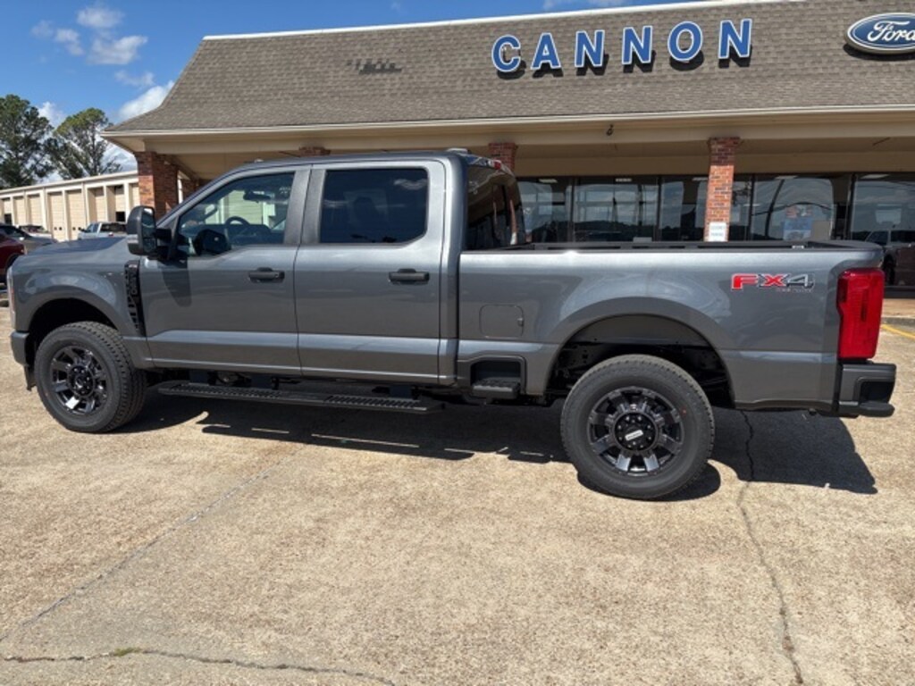 New 2026 Ford F-250 Truck Crew Cab