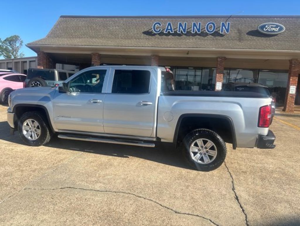 Used 2018 GMC Sierra 1500 SLE Truck Crew Cab