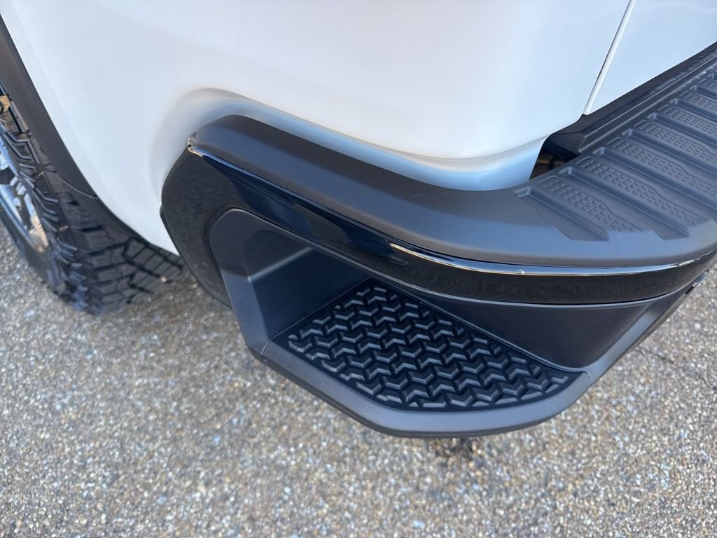 2026 GMC Sierra 1500 AT4X - Photo 45