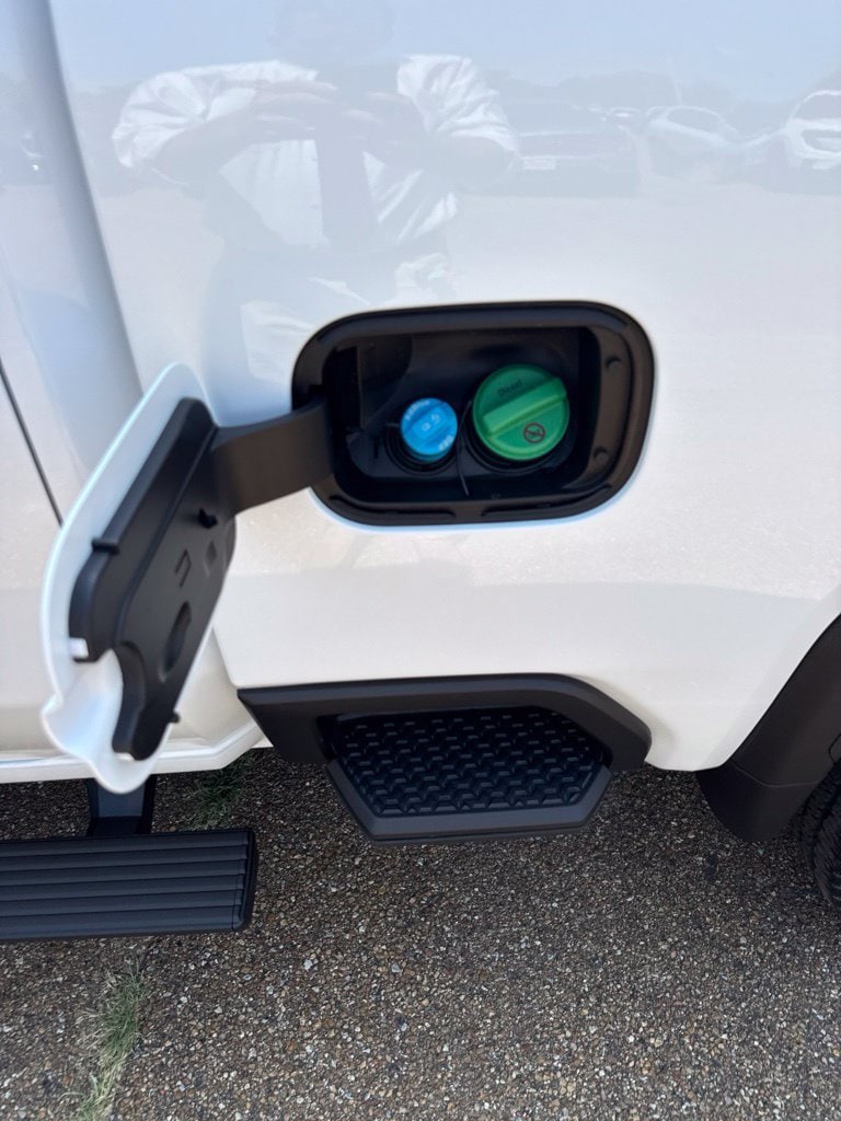 2026 GMC Sierra 2500HD Pro - Photo 36