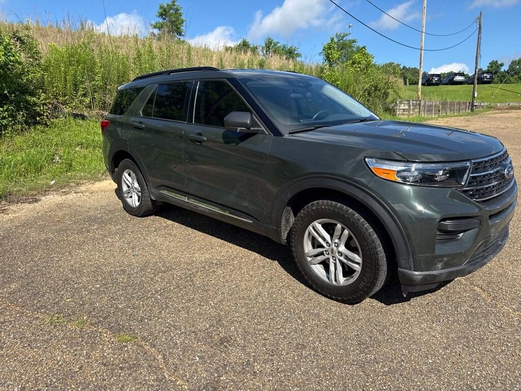 Used 2024 Ford Explorer XLT