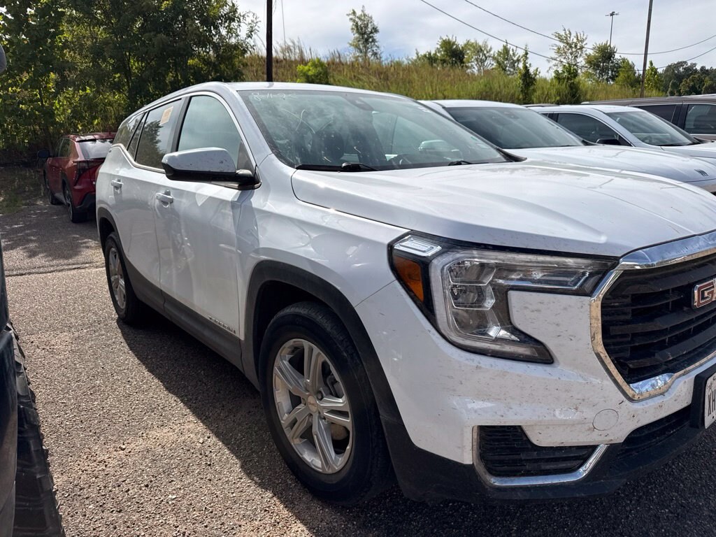 Used 2024 GMC Terrain SLE SUV