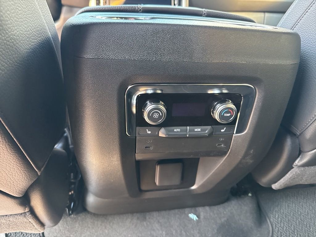 2026 GMC Yukon XL Denali - Photo 22