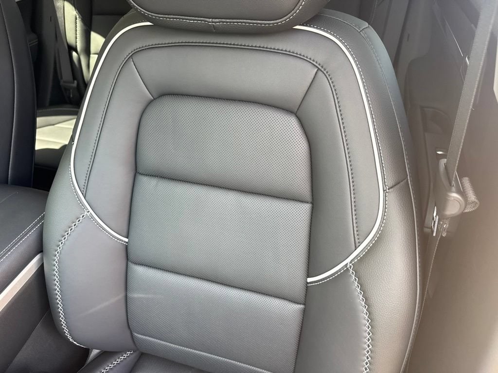 2027 GMC Terrain Denali - Photo 12
