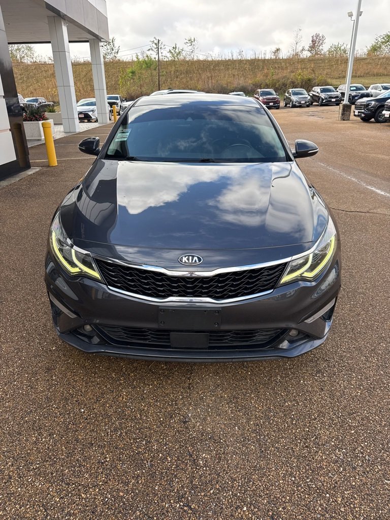 2019 Kia Optima EX photo 2