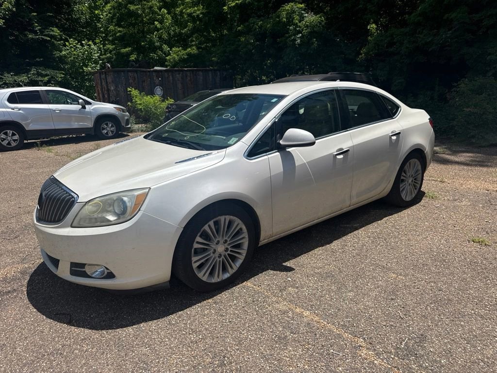 2013 Buick Verano 1SD's photo