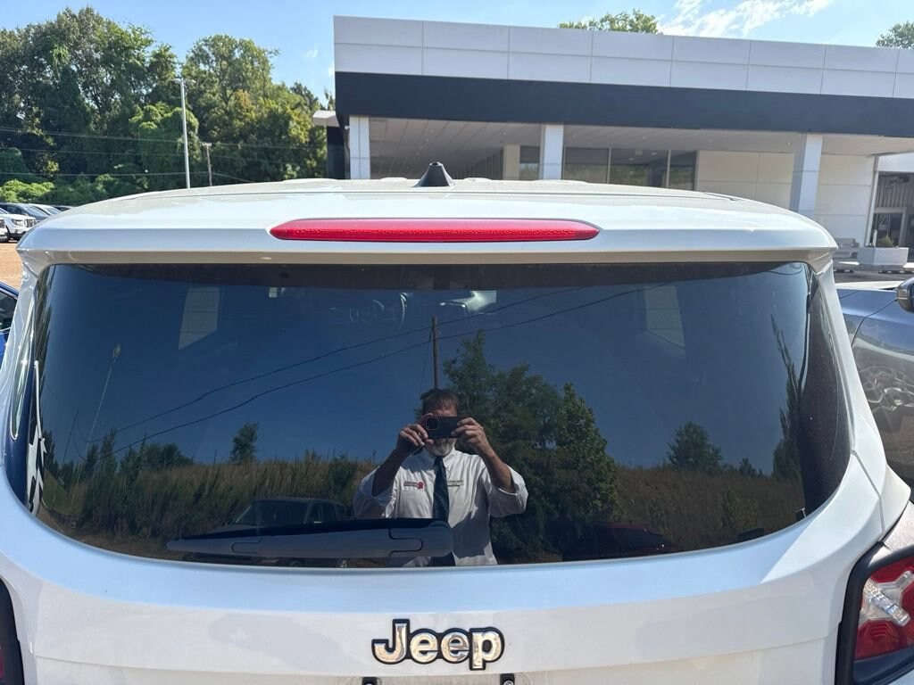 Used 2023 Jeep Renegade Latitude