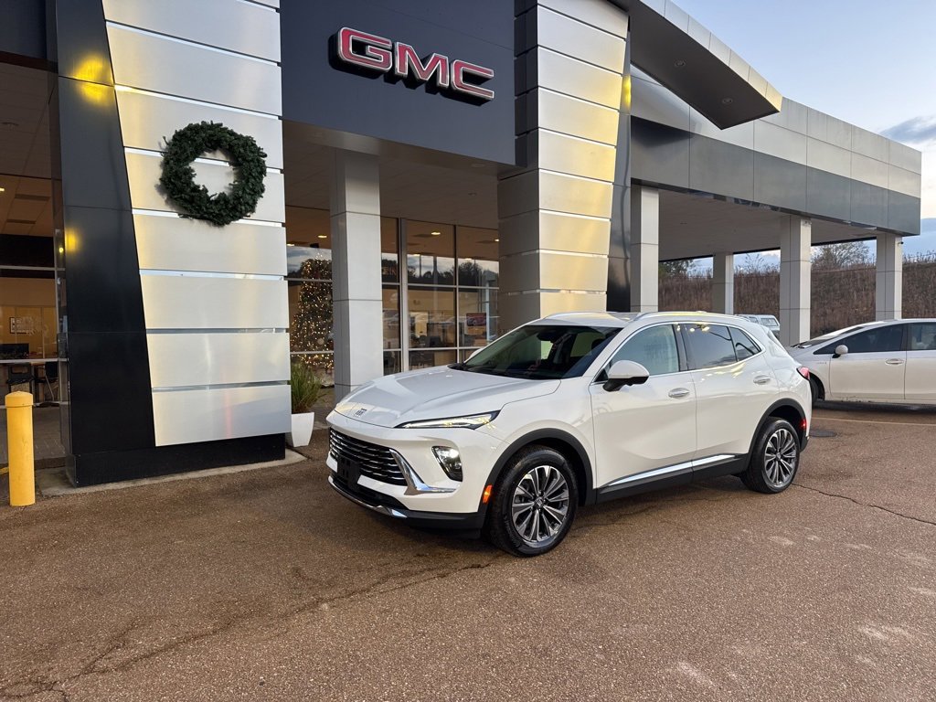 2025 Buick Envision Preferred's photo