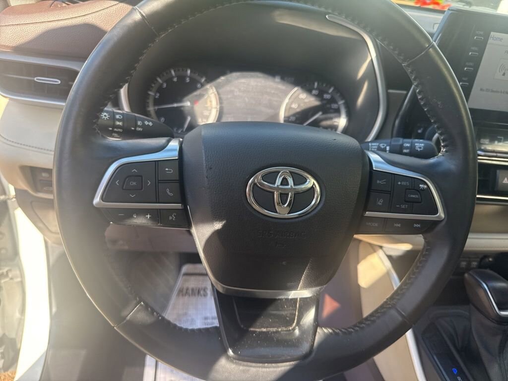 Used 2021 Toyota Highlander XLE