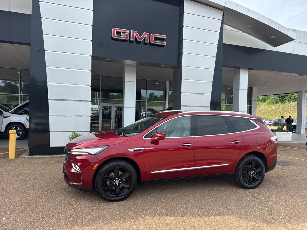 2023 Buick Enclave Essence's photo