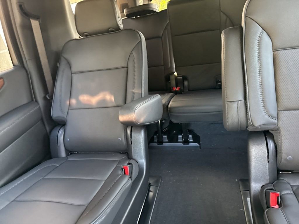2026 GMC Yukon XL Denali - Photo 20