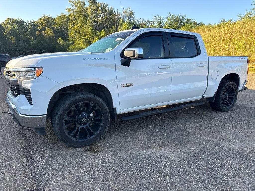 Used 2024 Chevrolet Silverado 1500 LT Truck
