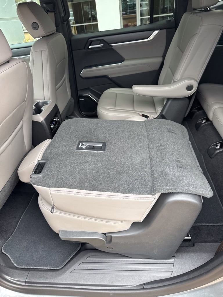 2026 GMC Acadia Elevation - Photo 37