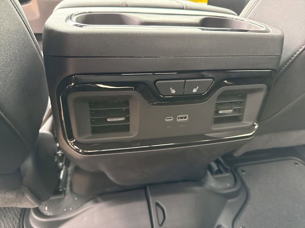 2026 GMC Sierra 1500 AT4 - Photo 40
