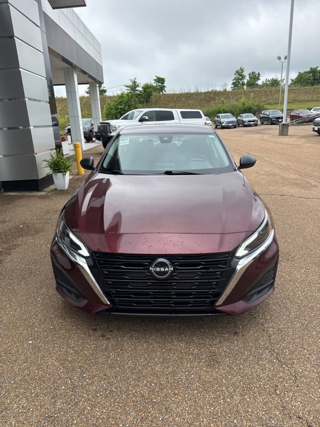 Used 2024 Nissan Altima 2.5 SV