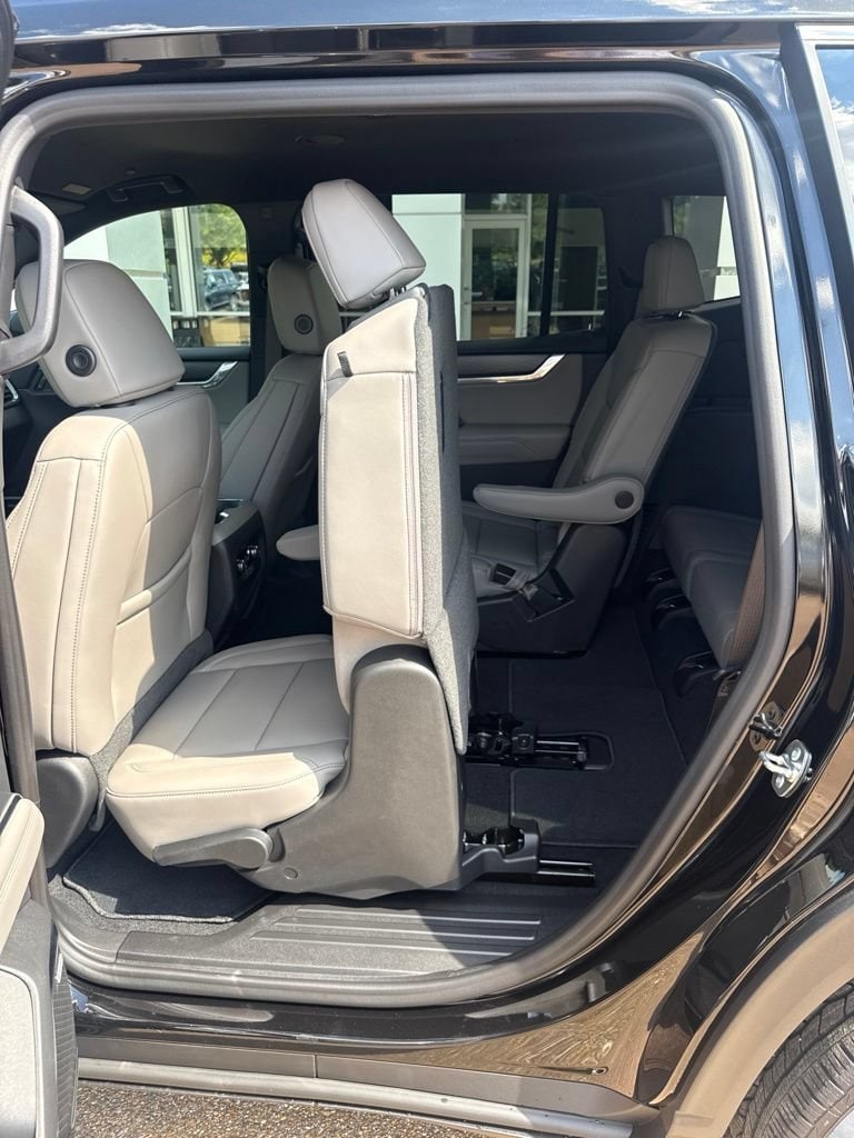 2026 GMC Acadia Elevation - Photo 29