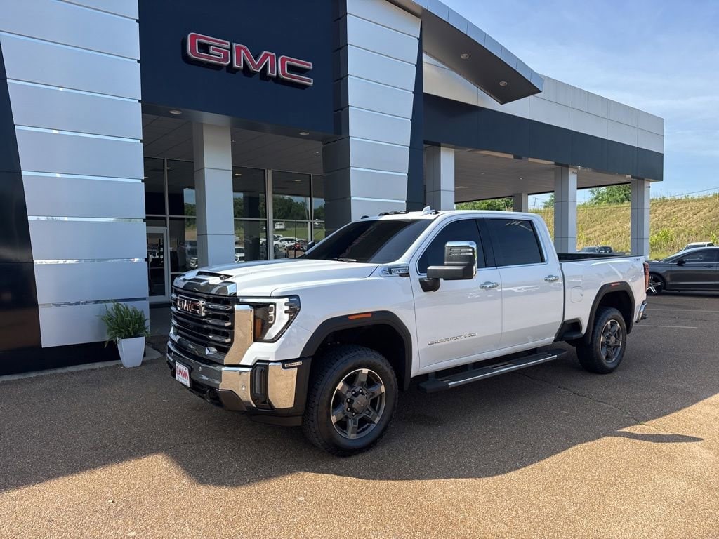 2025 GMC Sierra 4WD Crew Cab Standard Box SLT's photo