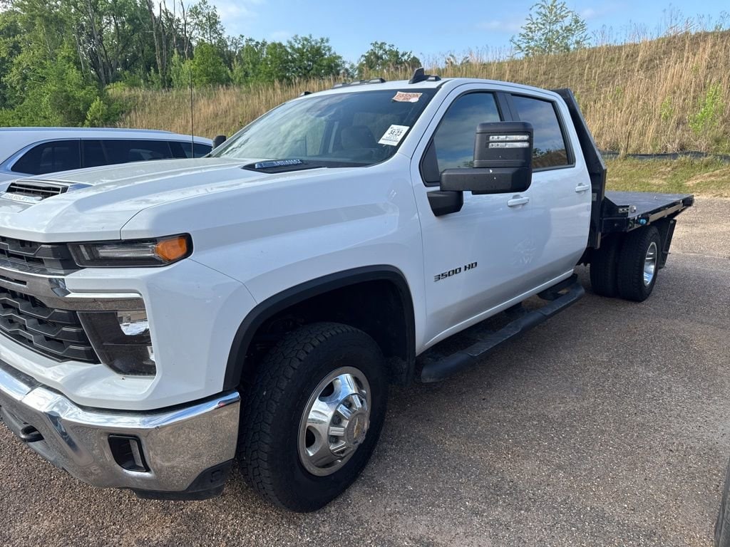 Used 2024 Chevrolet Silverado 3500 HD Chassis Cab LT Chassis Cab Truck