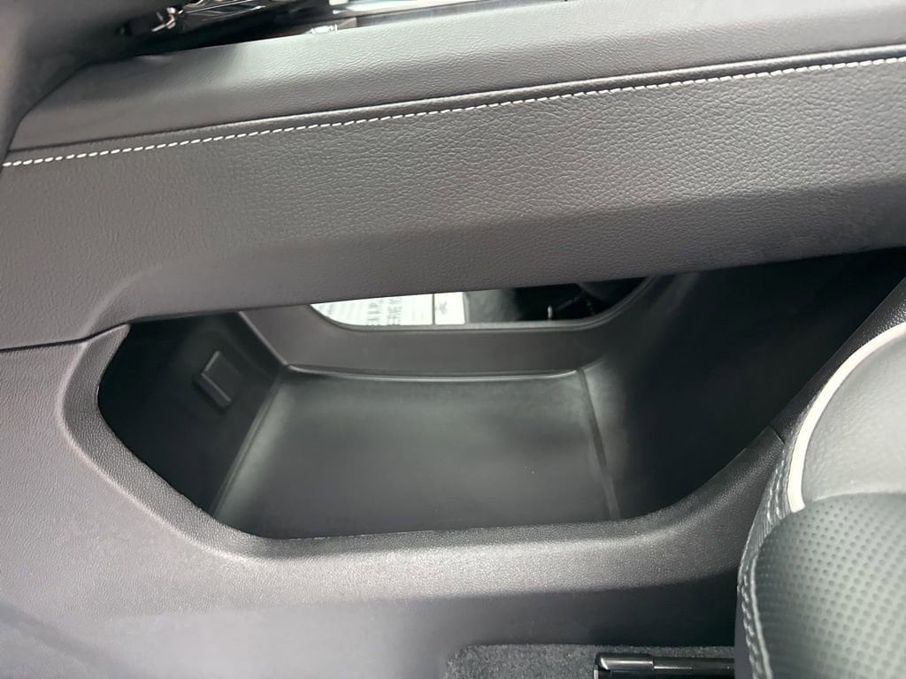 2026 GMC Acadia Denali - Photo 26