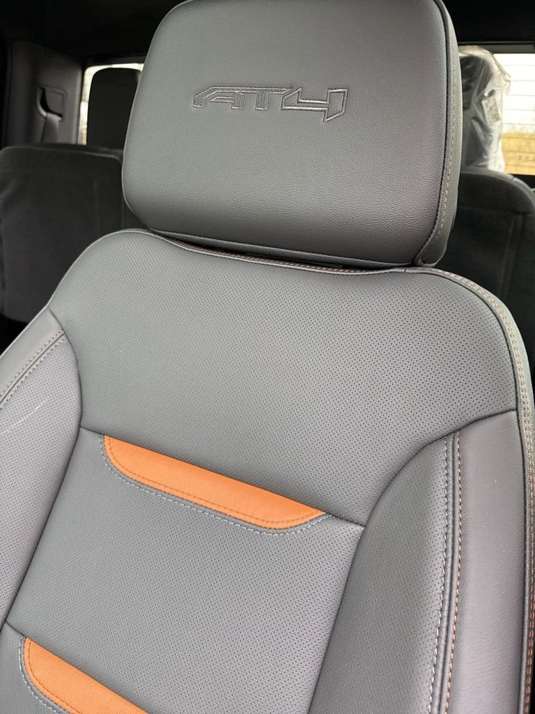 2026 GMC Sierra 1500 AT4 - Photo 13