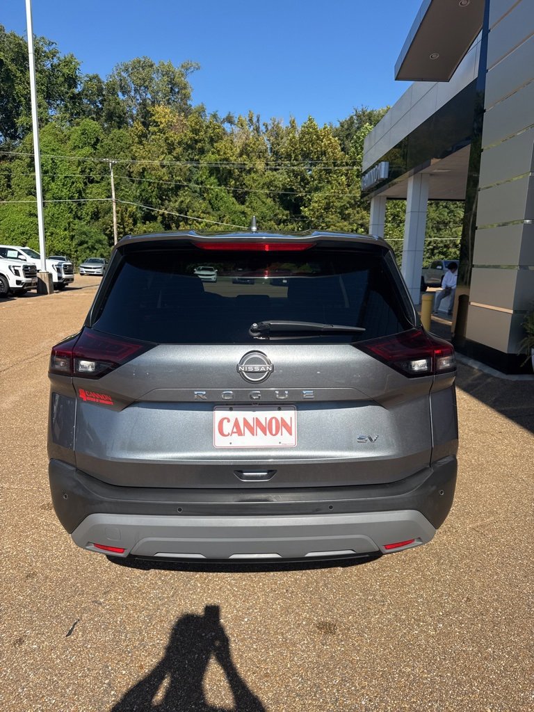 2023 Nissan Rogue SV photo 3
