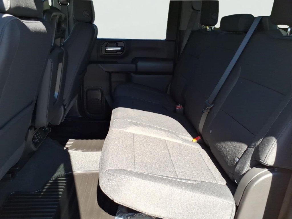 2026 GMC Sierra 2500HD Pro - Photo 10