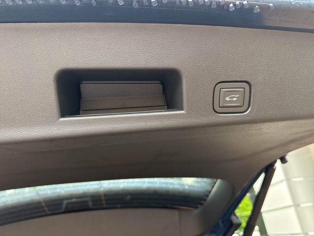 2026 GMC Acadia Denali - Photo 44