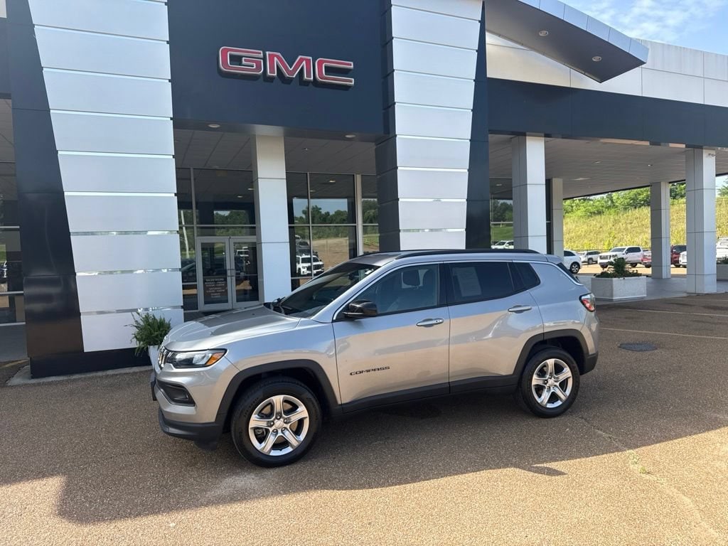 Used 2023 Jeep Compass Latitude