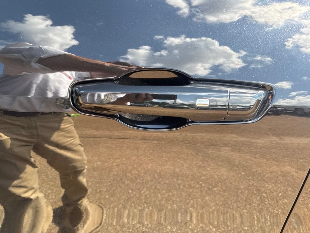 2026 GMC Acadia Elevation - Photo 10