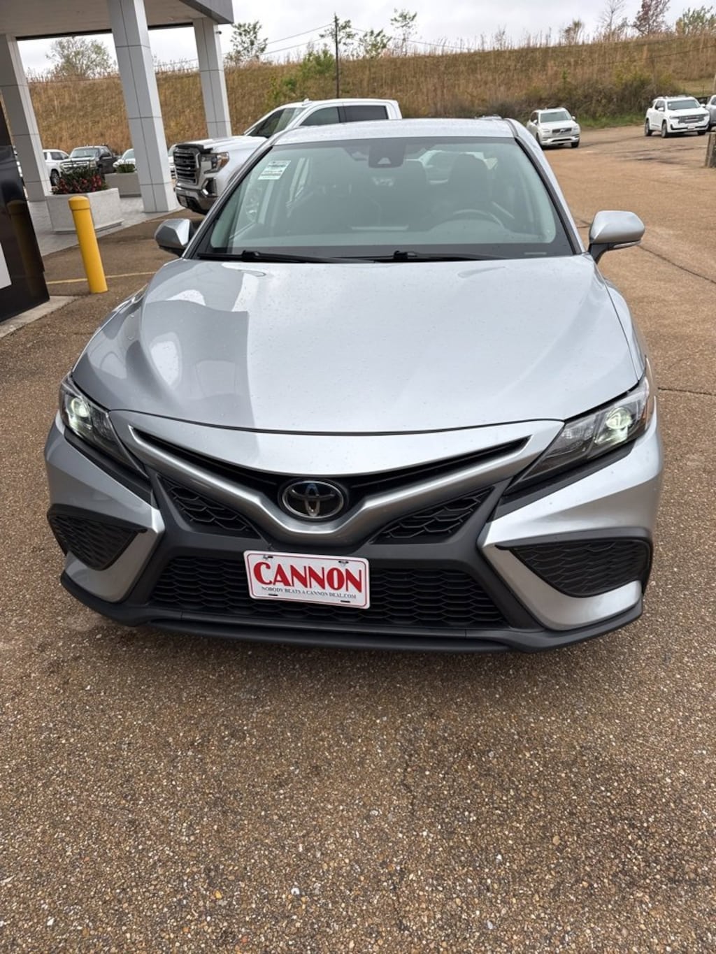 Used 2022 Toyota Camry SE