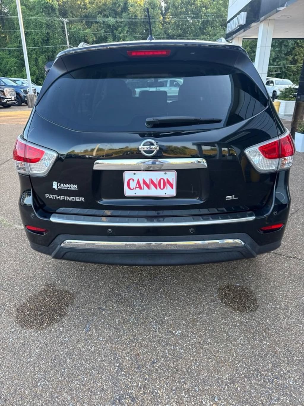 Used 2015 Nissan Pathfinder SL