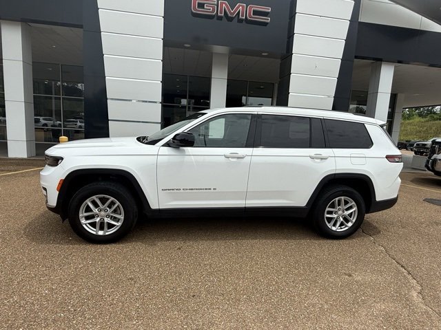 Used 2023 Jeep Grand Cherokee L Laredo with VIN 1C4RJKAGXP8828564 for sale in Vicksburg, MS