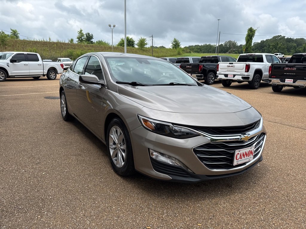 2023 Chevrolet Malibu 1LT photo 3