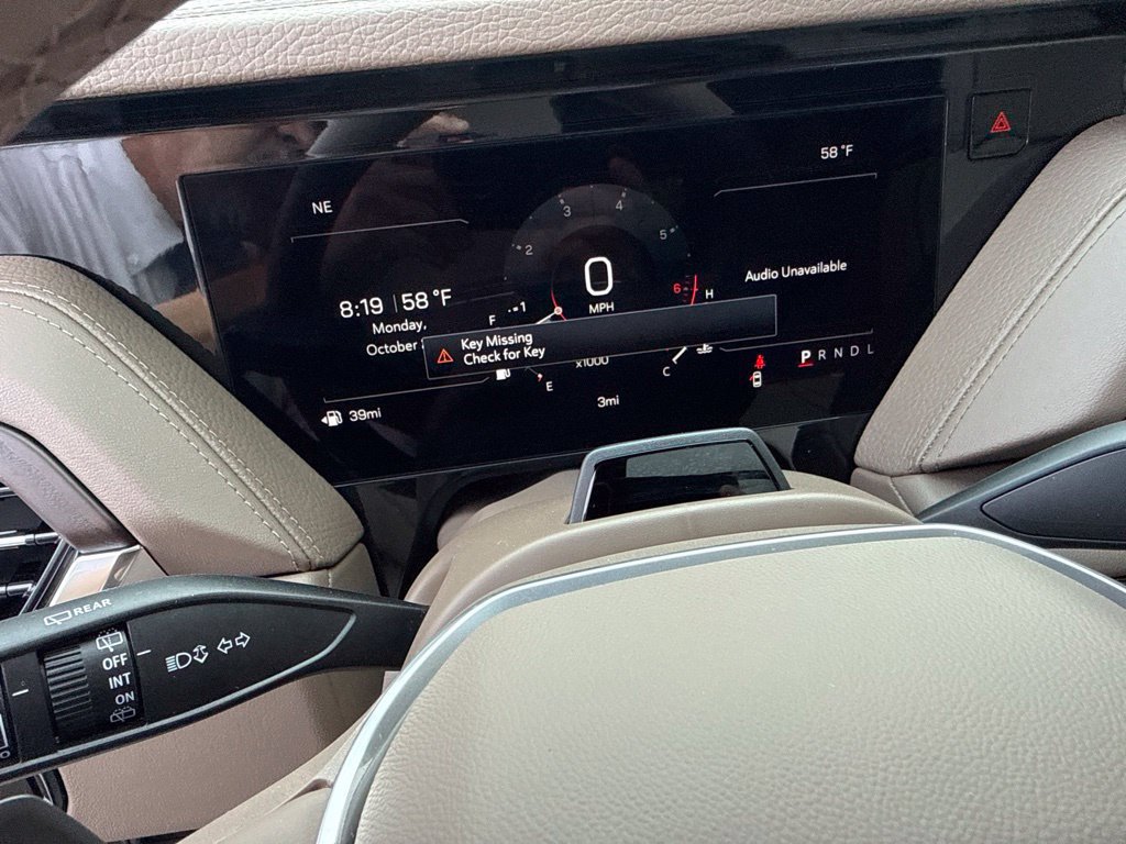 2027 GMC Yukon Denali - Photo 16