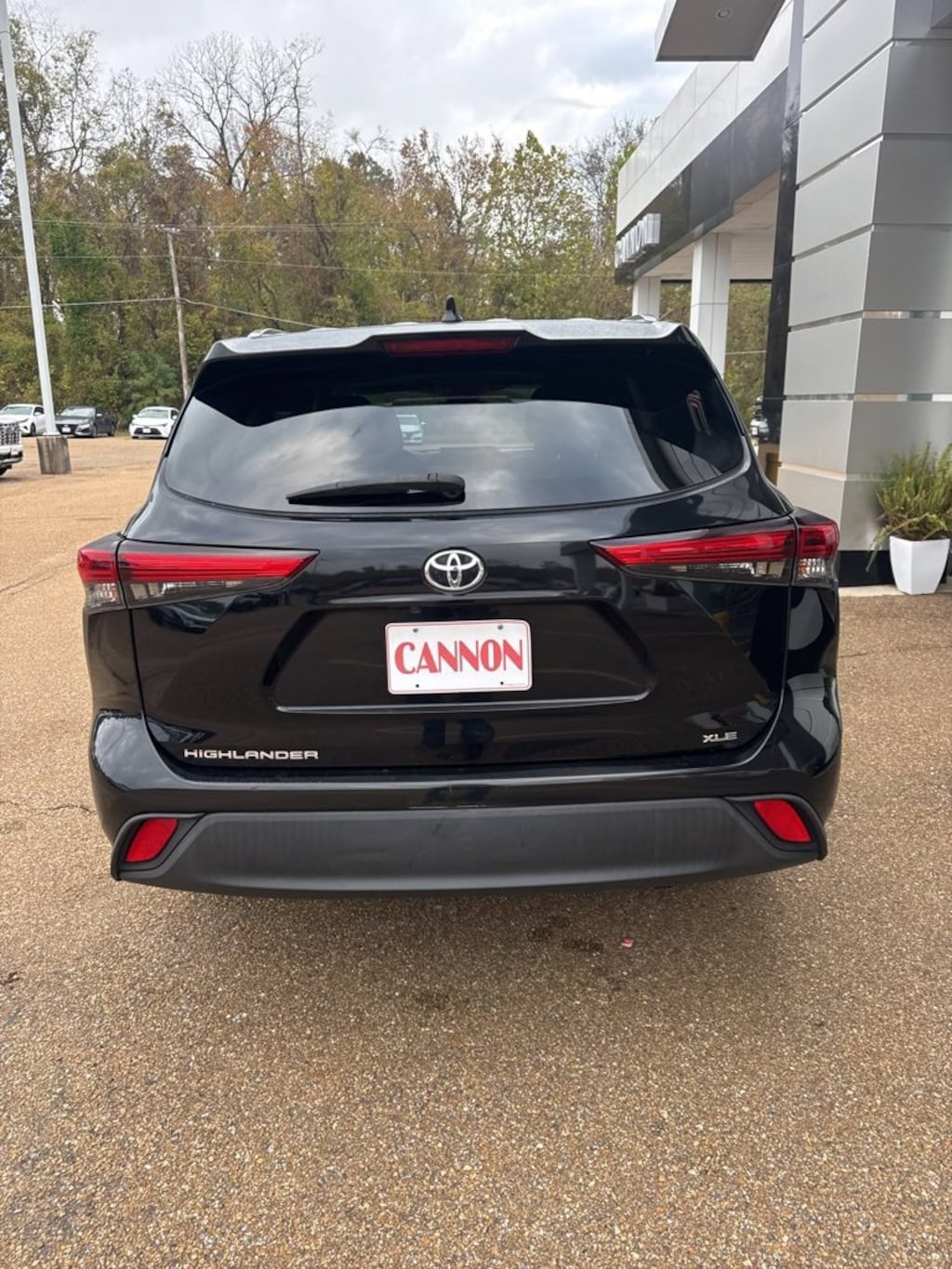 Used 2020 Toyota Highlander XLE