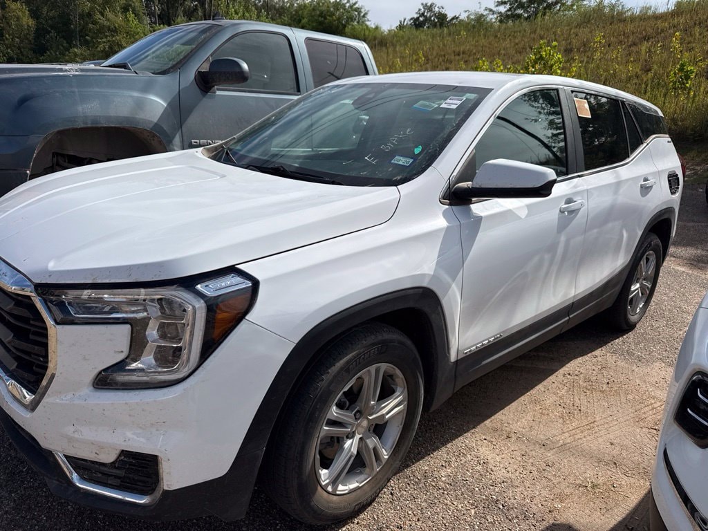 Used 2024 GMC Terrain SLE SUV