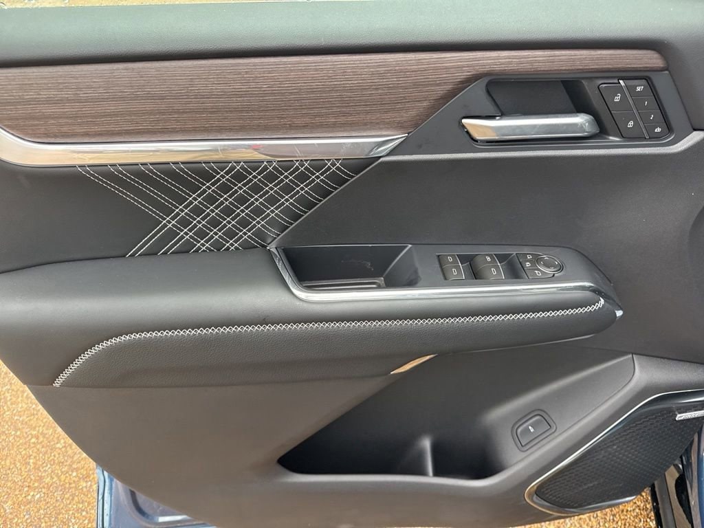 2026 GMC Acadia Denali - Photo 22