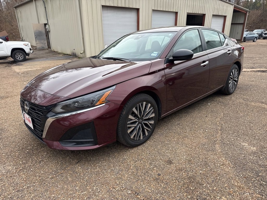 2024 Nissan Altima SV