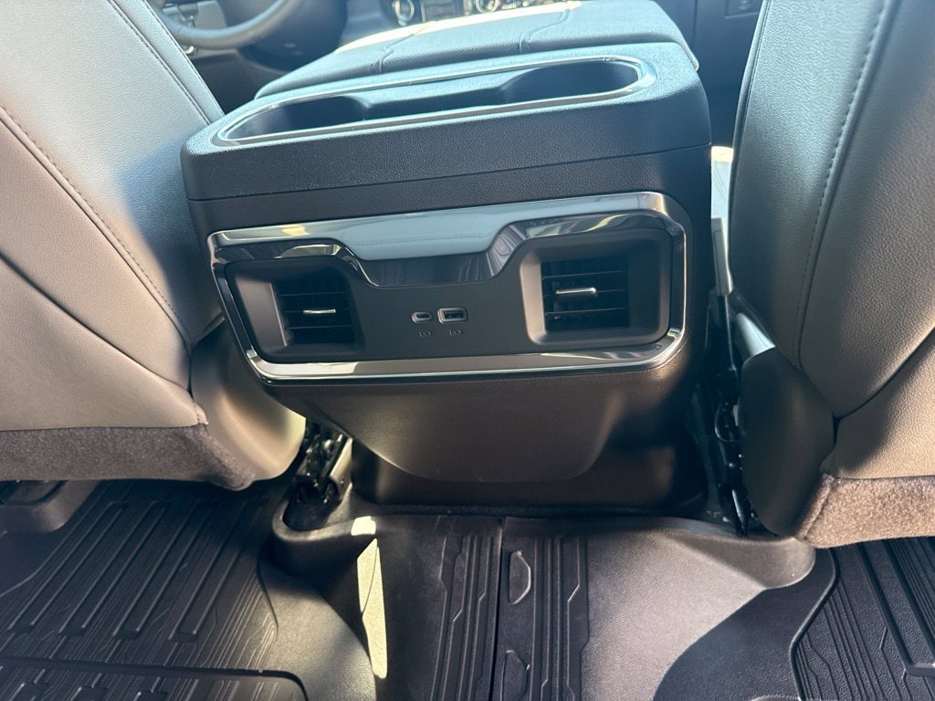 2026 GMC Sierra 1500 SLT - Photo 10