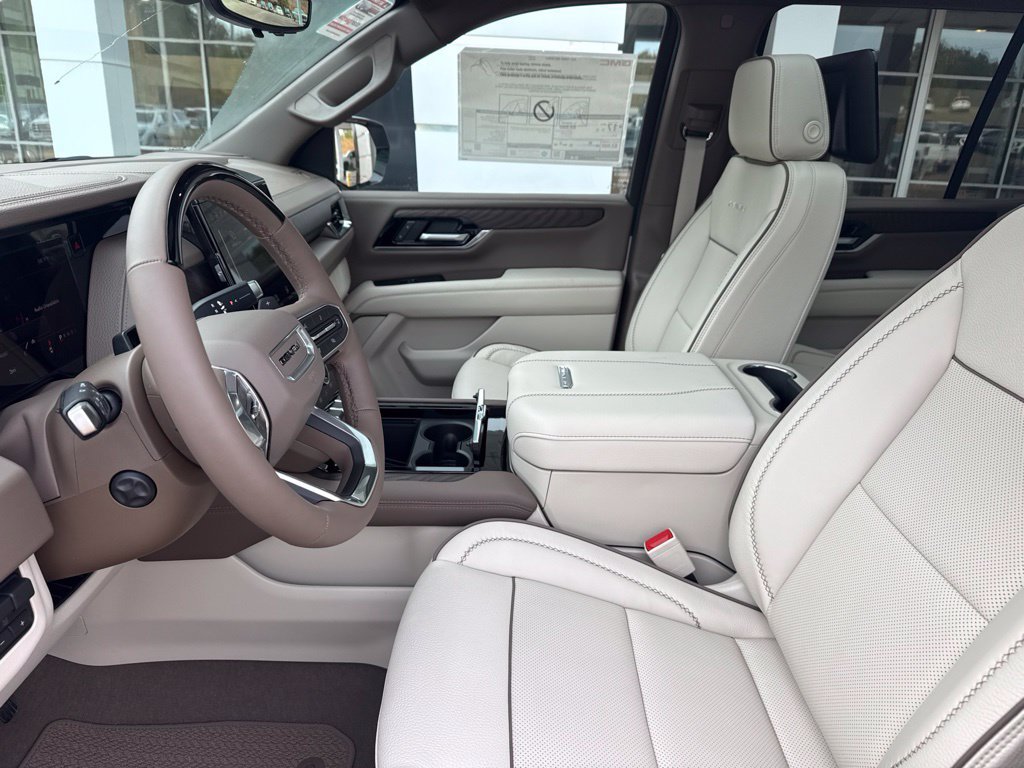 2027 GMC Yukon Denali - Photo 13