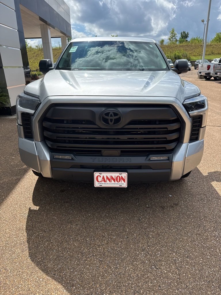 2023 Toyota Tundra SR5 photo 2