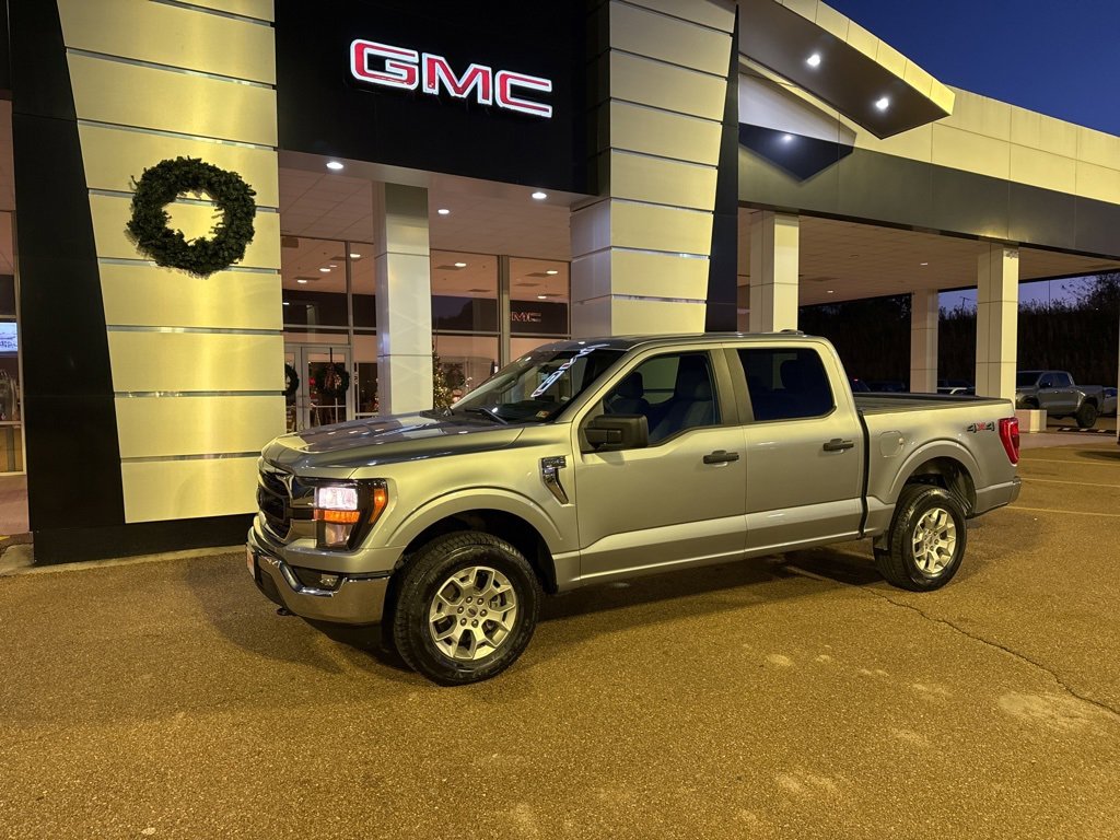 2023 Ford F-150 XL's photo