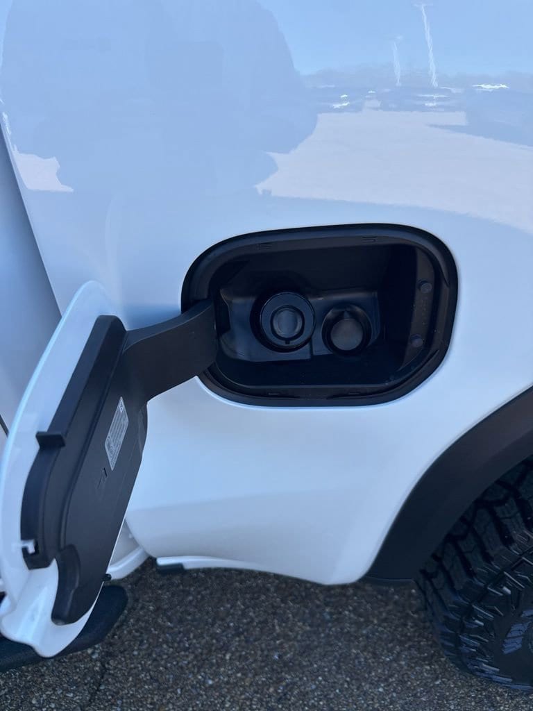 2026 GMC Sierra 1500 AT4X - Photo 42