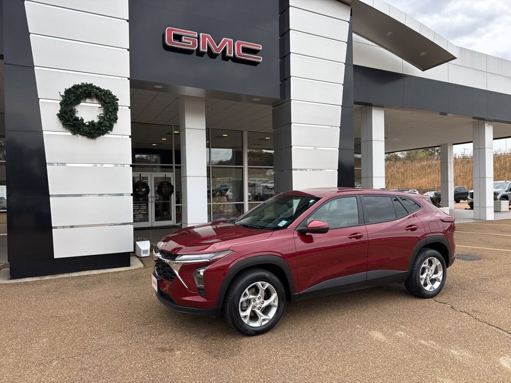 Used 2024 Chevrolet Trax LS SUV