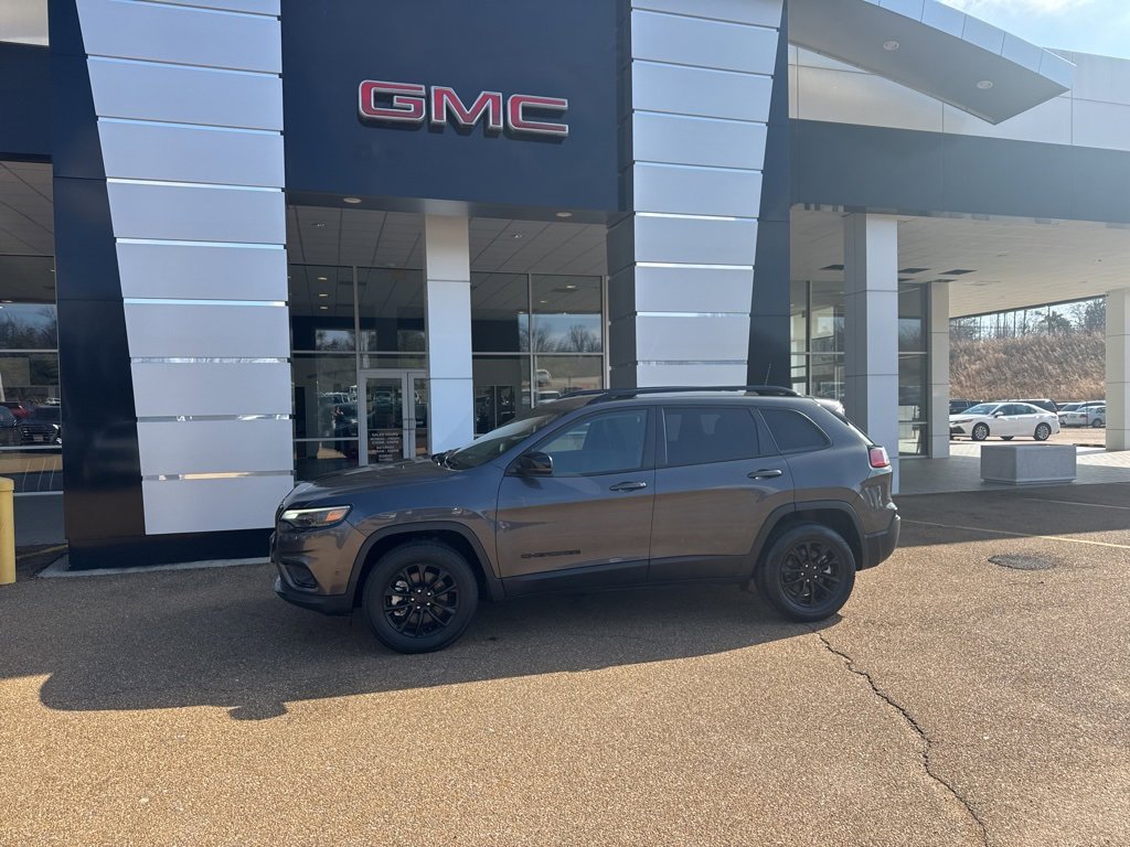 2023 Jeep Cherokee Altitude Lux