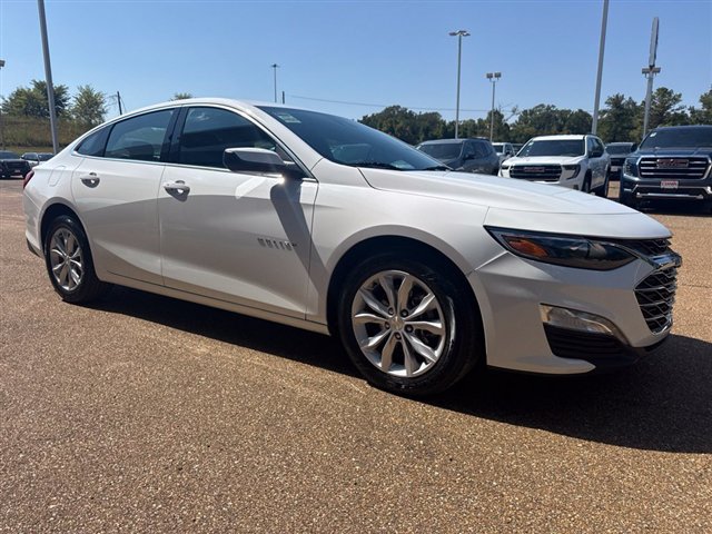 2025 Chevrolet Malibu 1LT Car