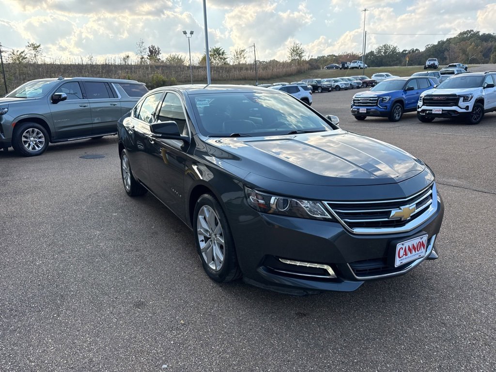 2018 Chevrolet Impala 1LT photo 3