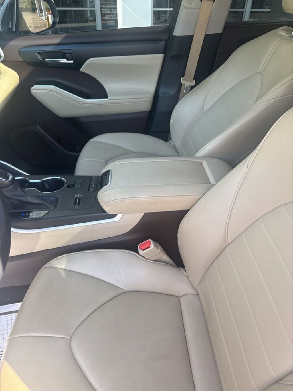 Used 2021 Toyota Highlander XLE