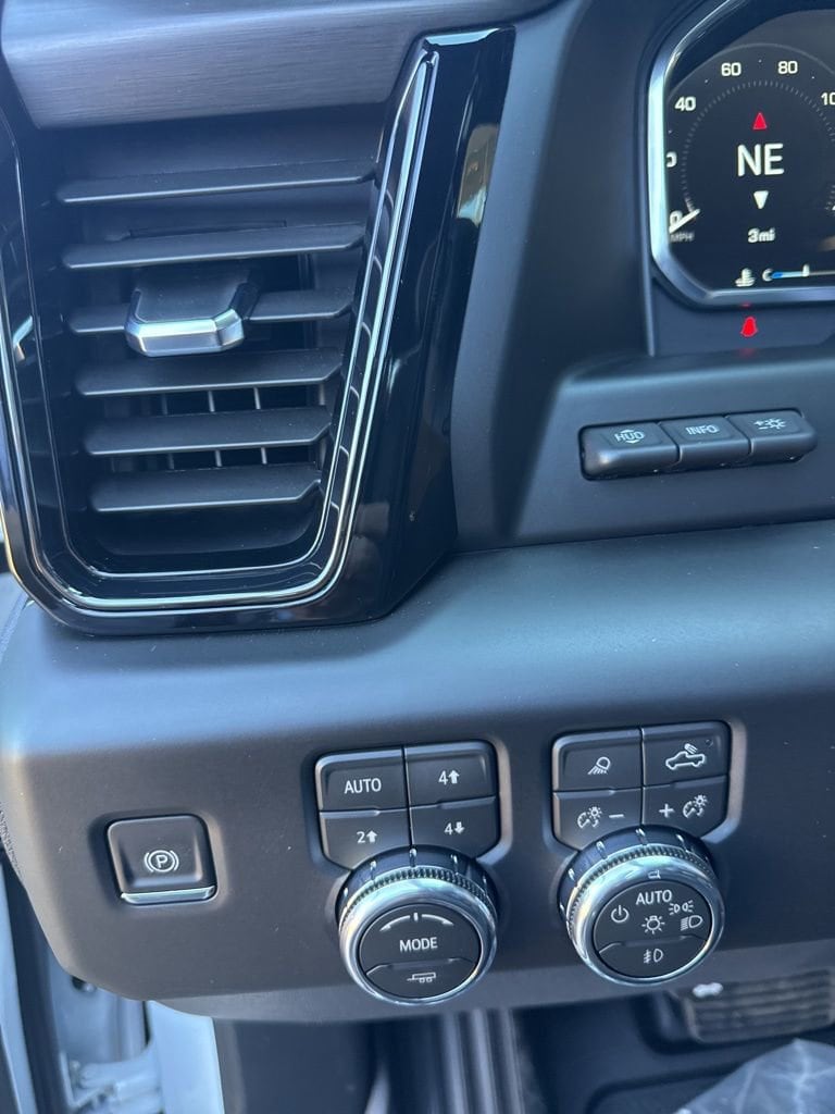 2026 GMC Sierra 1500 AT4X - Photo 27